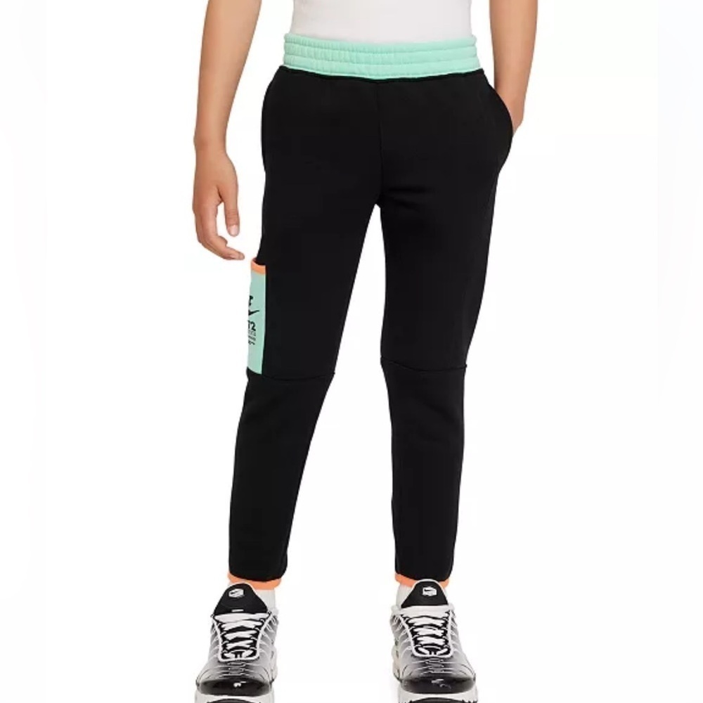 Nike Little Boys Sportswear Illuminate
Graphic Pants - Black Sportswear jogger 7